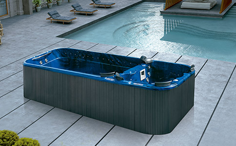 比起傳統的泳池，無邊際泳池有著這些優勢