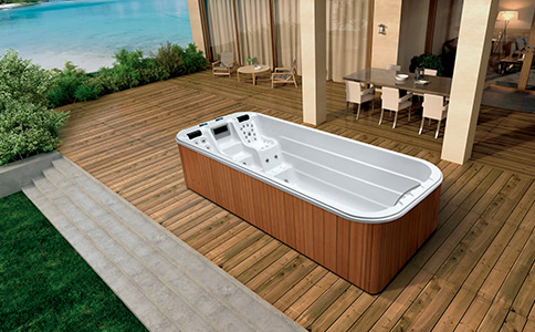 無(wú)邊際泳池解決您秋冬季游泳的煩惱